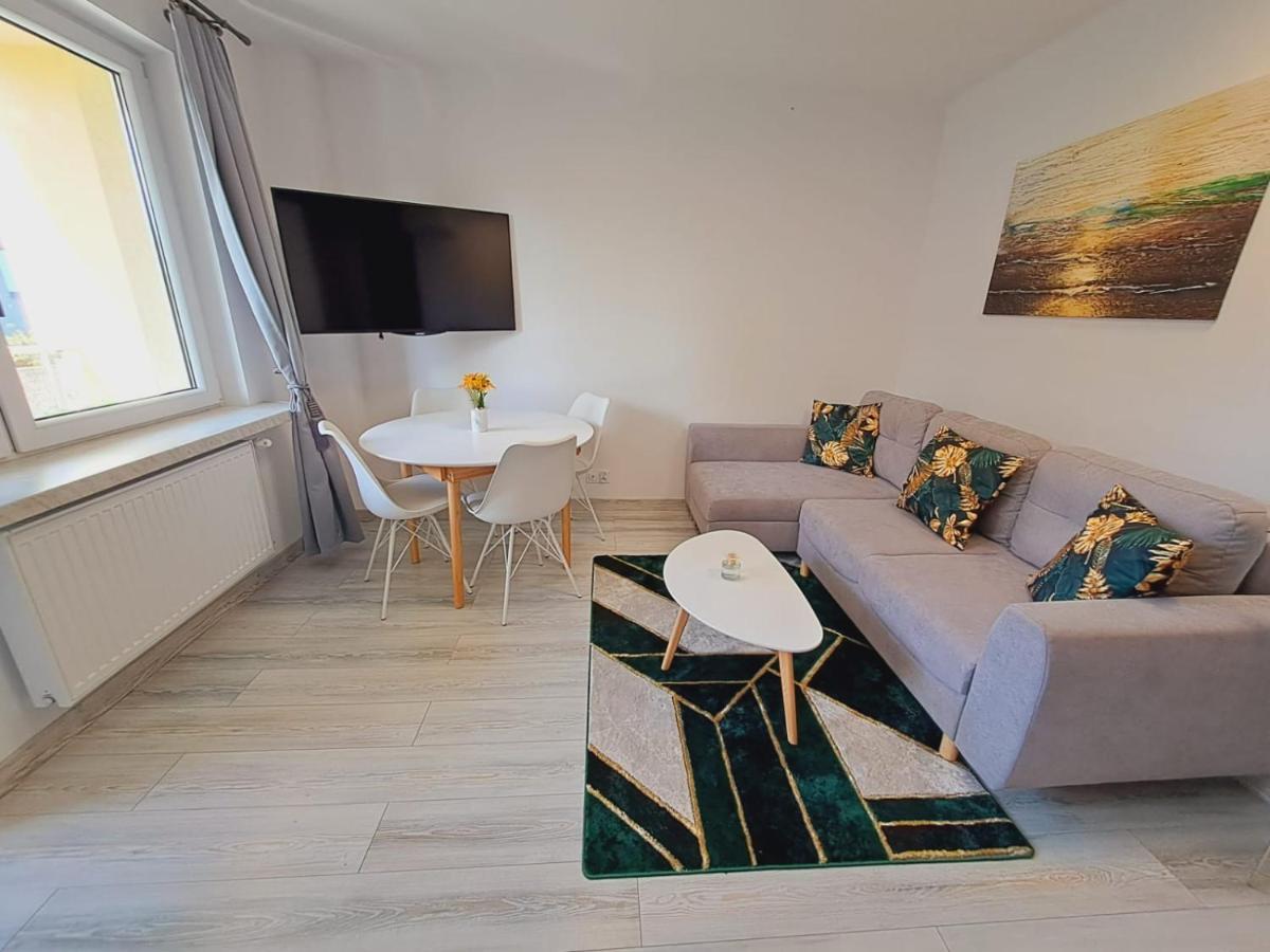 Limanowa Sunriser Apartment Esterno foto